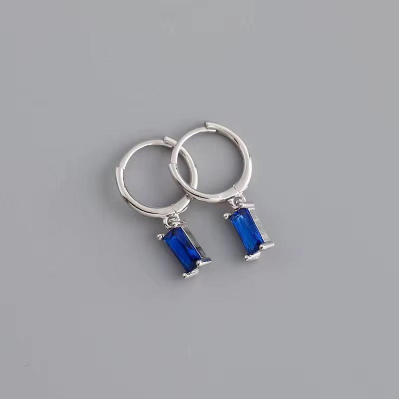 Baguette Stone Huggies